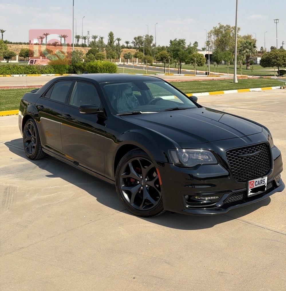 كرايسلر 300